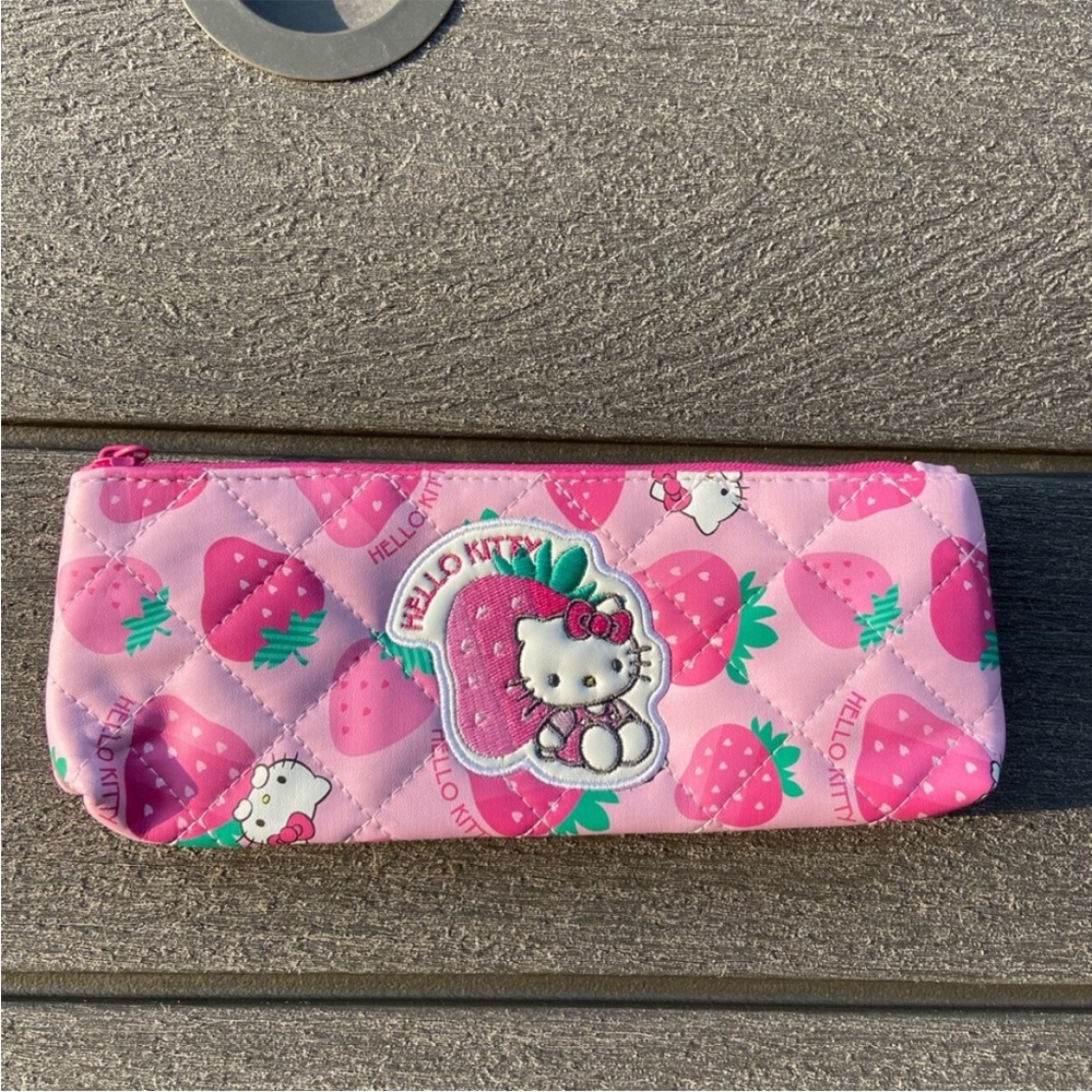 NWT Authentic Hello Kitty Bundle - Picture 9 of 10